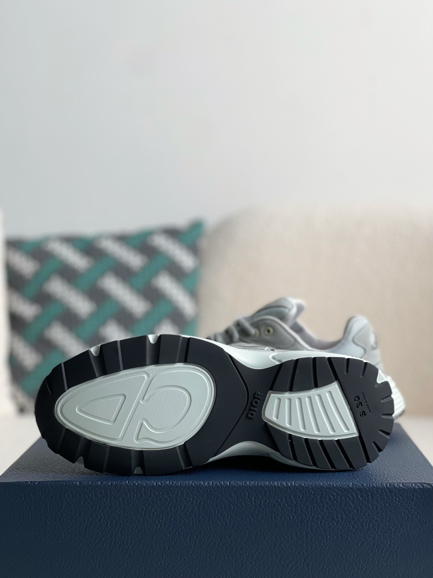 「#929」DIOR NEW ARRIVAL B30 Clunky Sneaker - Image 4