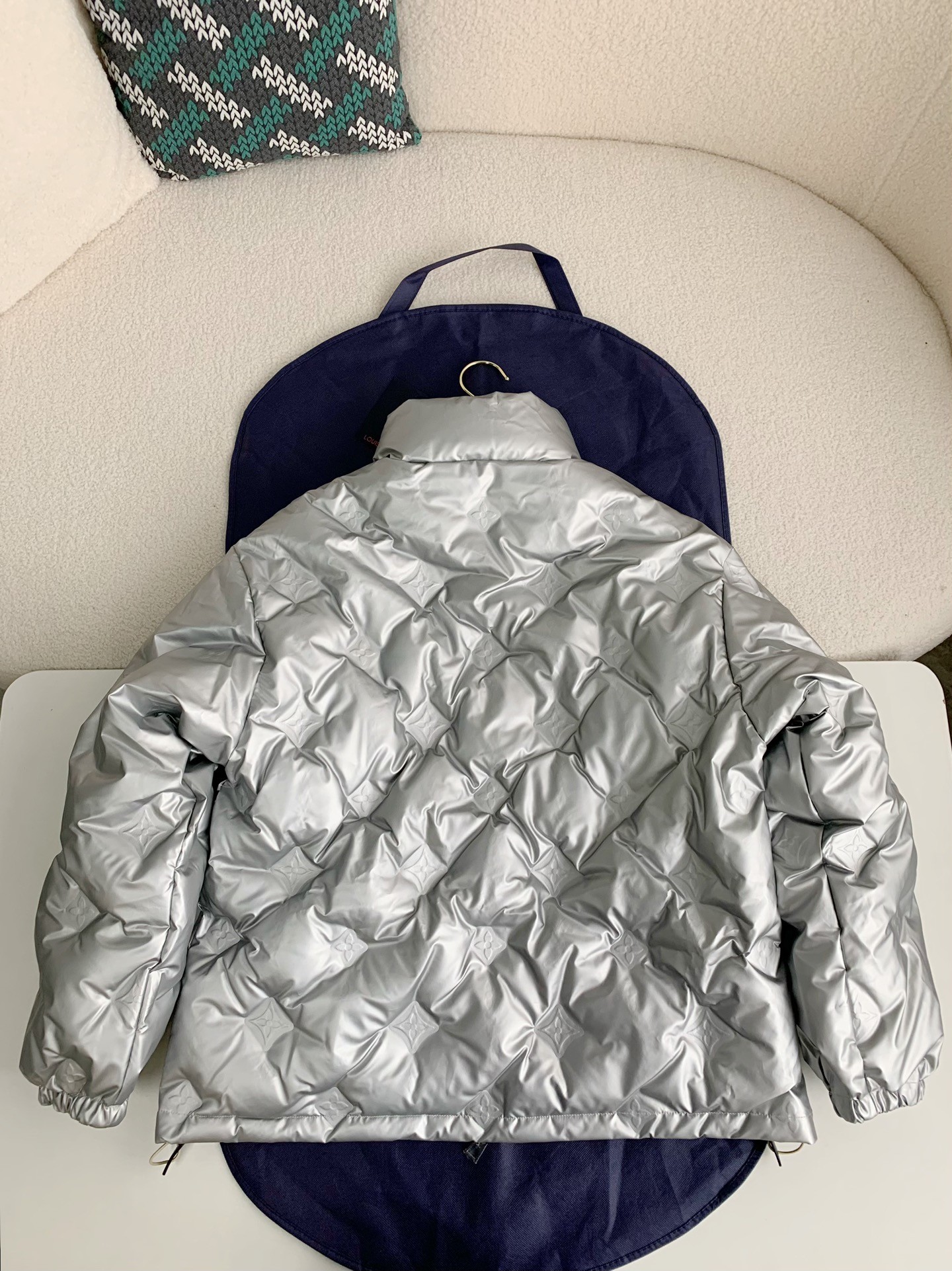「#932」LOUIS VUITTON LOGO Down Jacket - Image 2