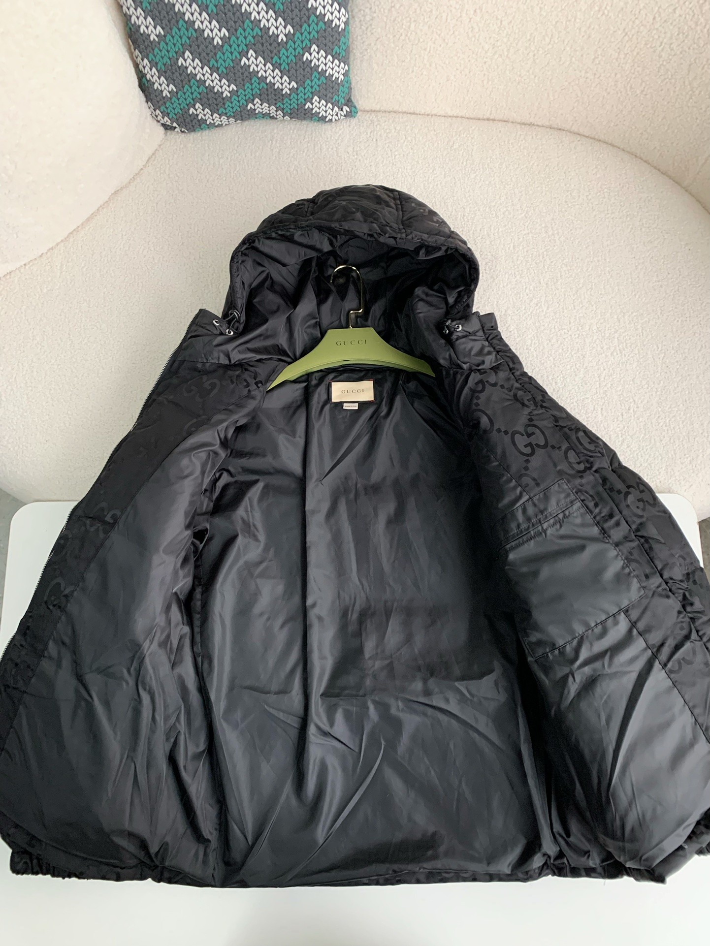 「#937」Gucci Boys Down jacket - Image 4