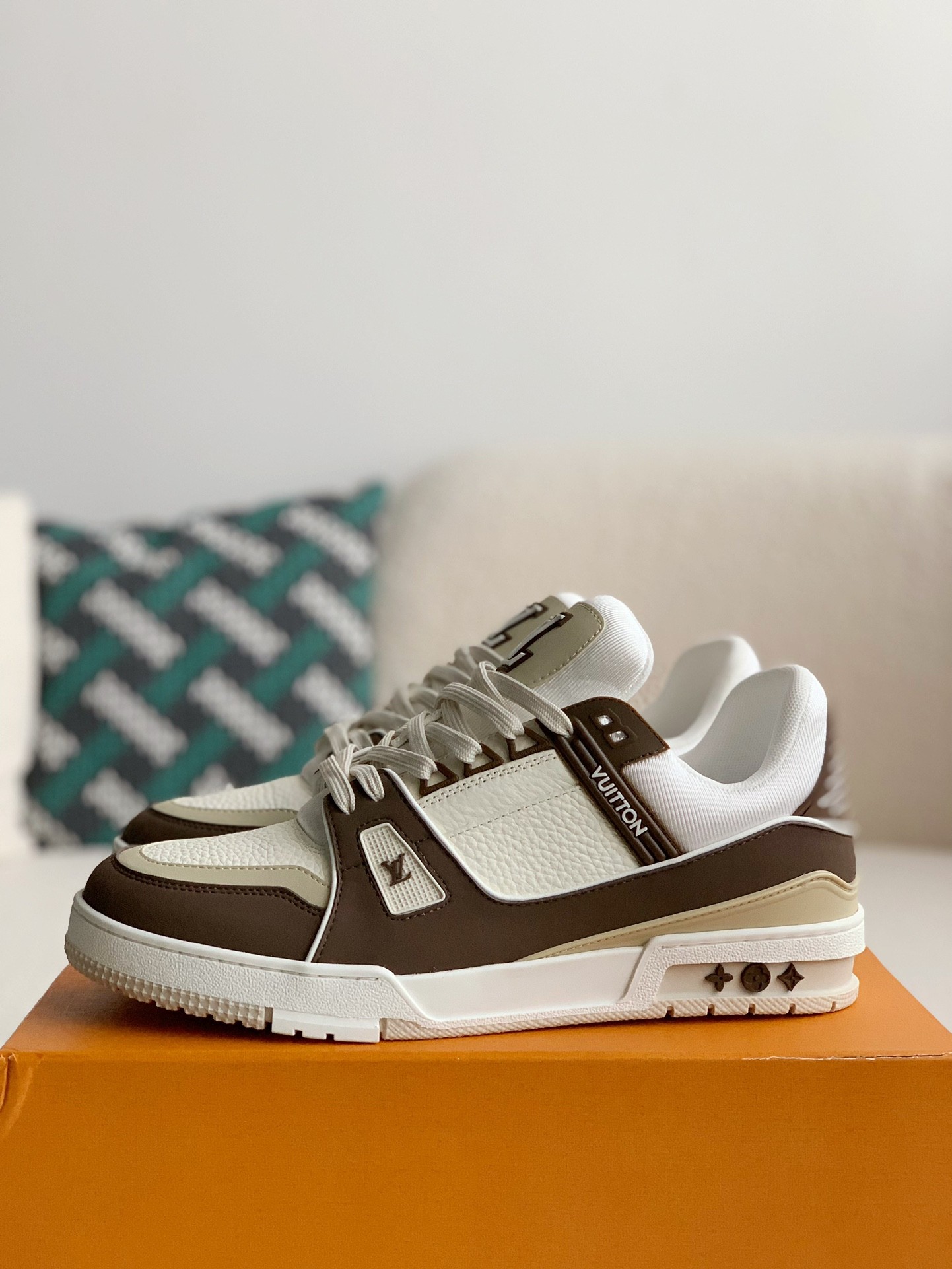「#941」LOUIS VUITTON TRAINER Sneakers