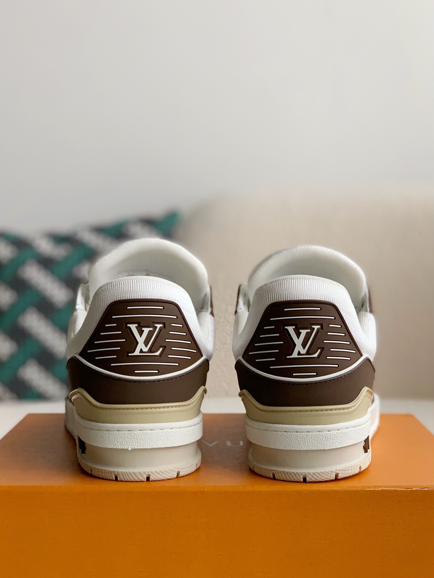 「#941」LOUIS VUITTON TRAINER Sneakers - Image 3