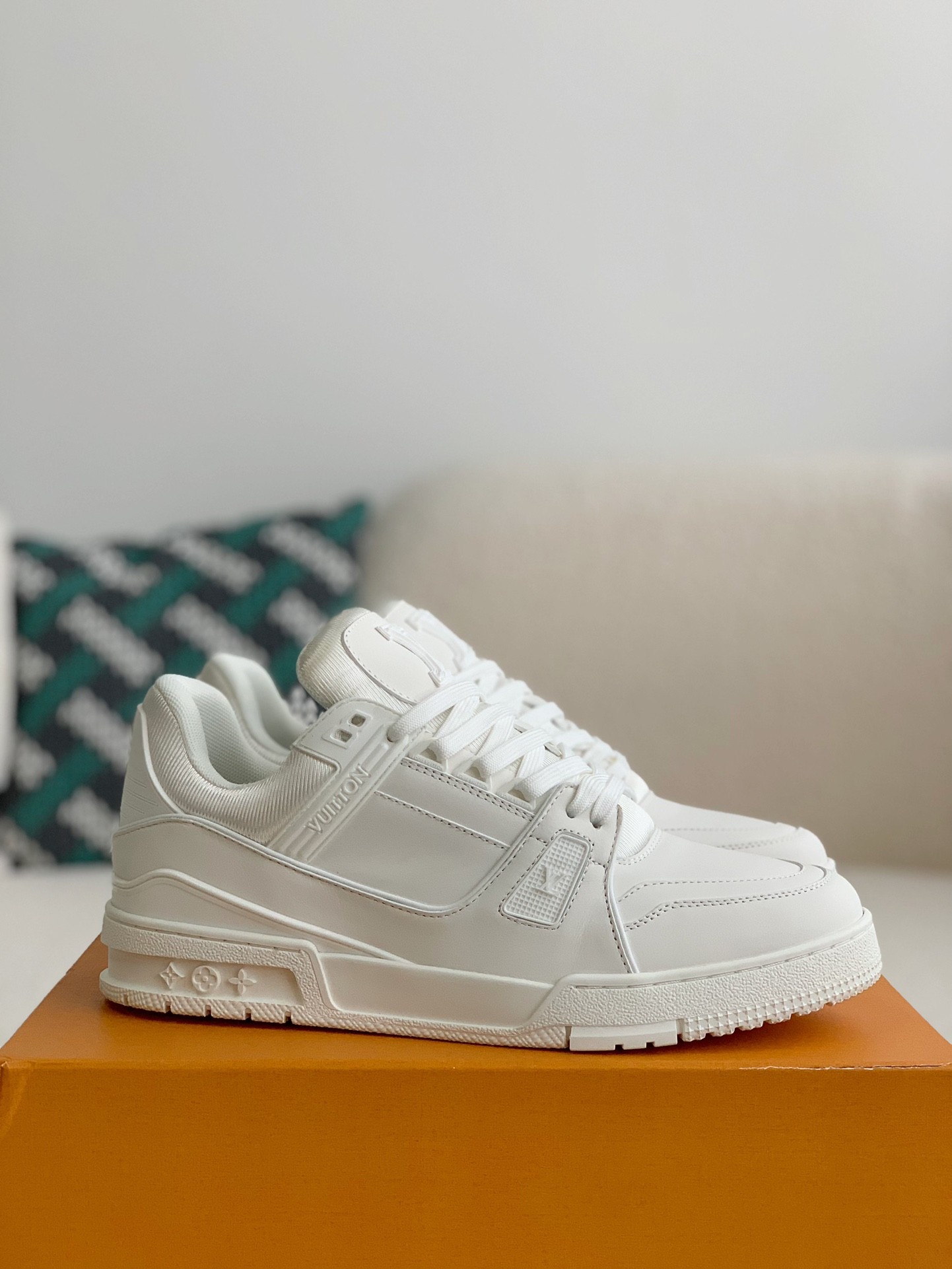 「#259」LOUIS VUITTON TRAINER 1A9IQ5 Sneakers - Image 2