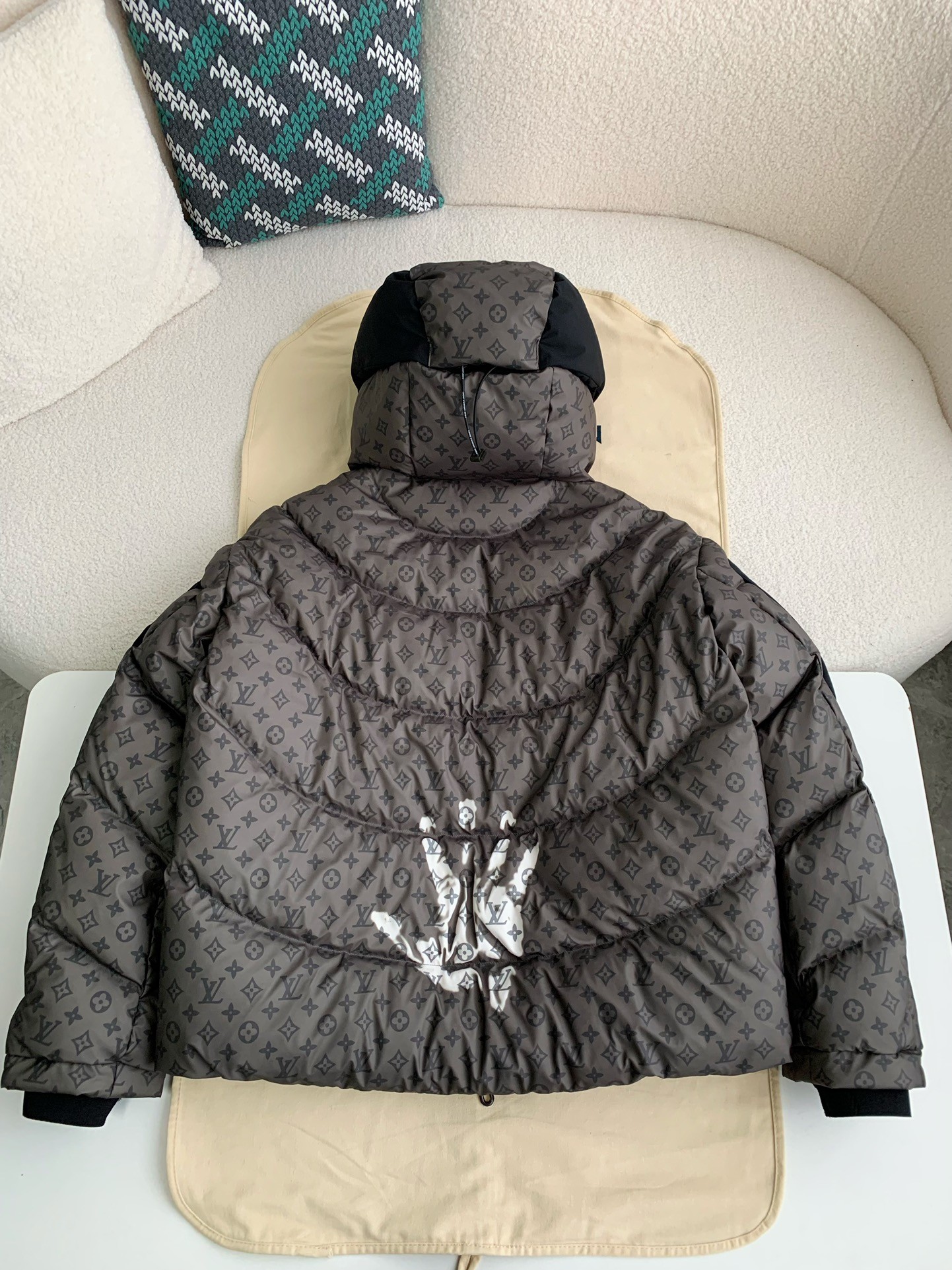 「#951」LOUIS VUITTON LOGO Down Jacket - Image 3