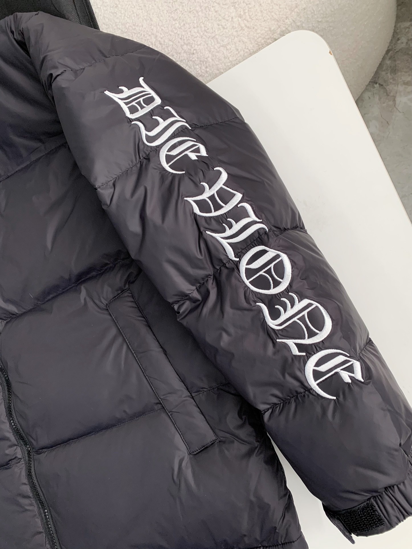 「#956」Chrome Hearts SS23 Men's Down Jackets - Image 4
