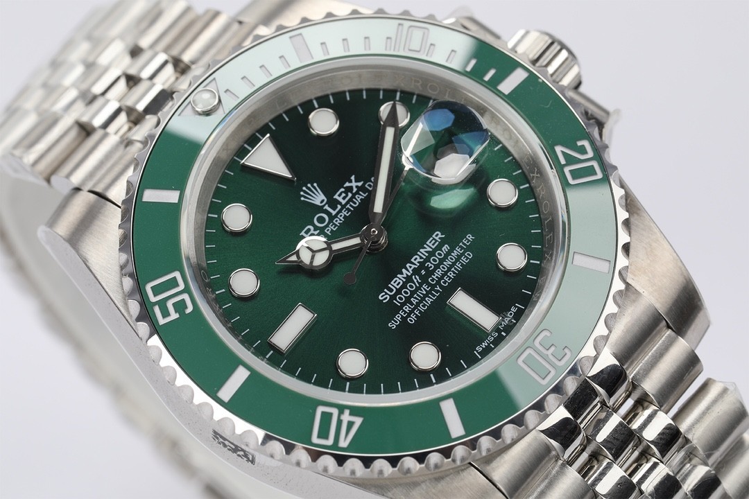 「#976」Rolex Submariner Series 40 Men's Watch - Image 2