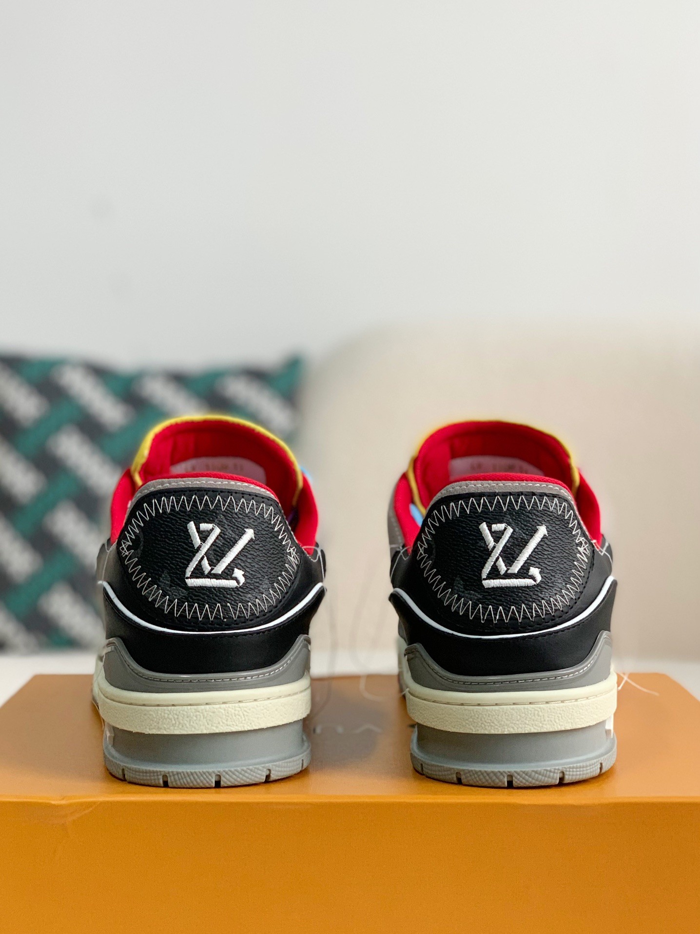 「#1034」LOUIS VUITTON TRAINER 1A9IQ5 Sneakers - Image 3