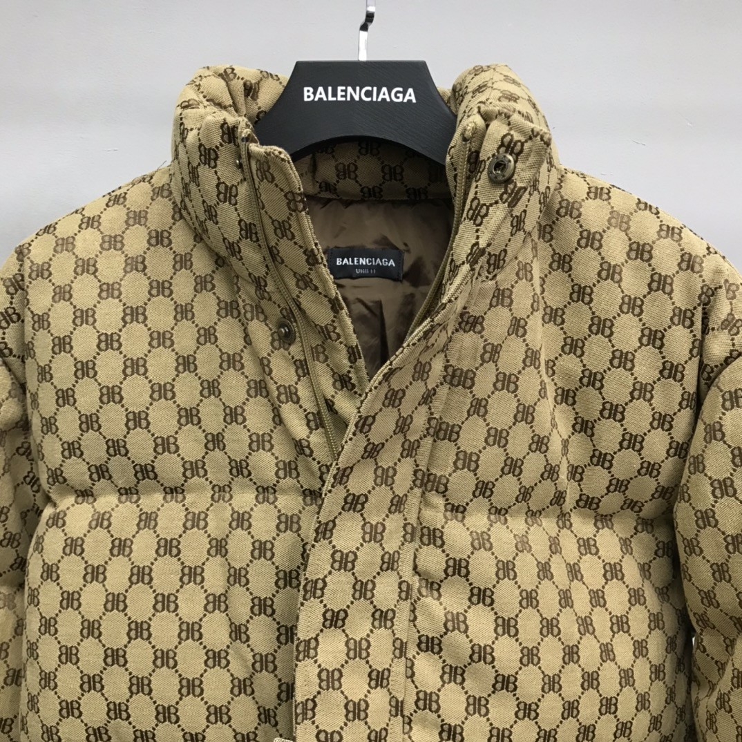 「#1056」Balenciaga all-over printed double B down jacket - Image 2
