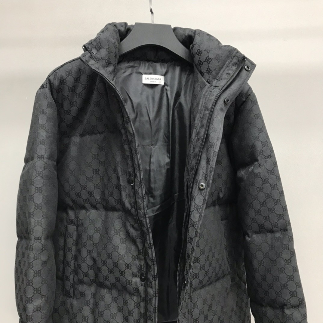 「#1057」Balenciaga all-over printed double B down jacket - Image 4