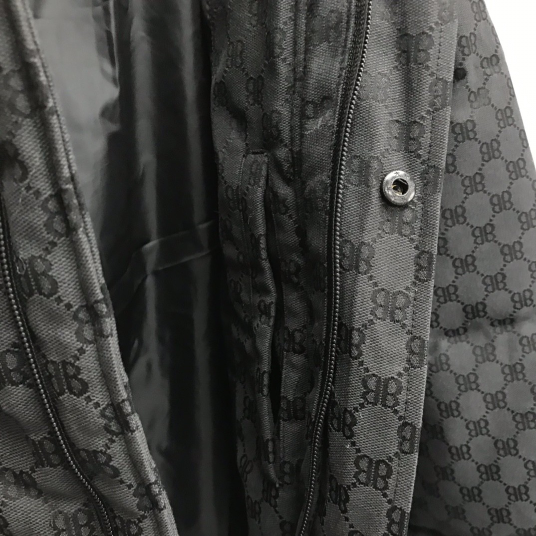 「#1057」Balenciaga all-over printed double B down jacket - Image 5