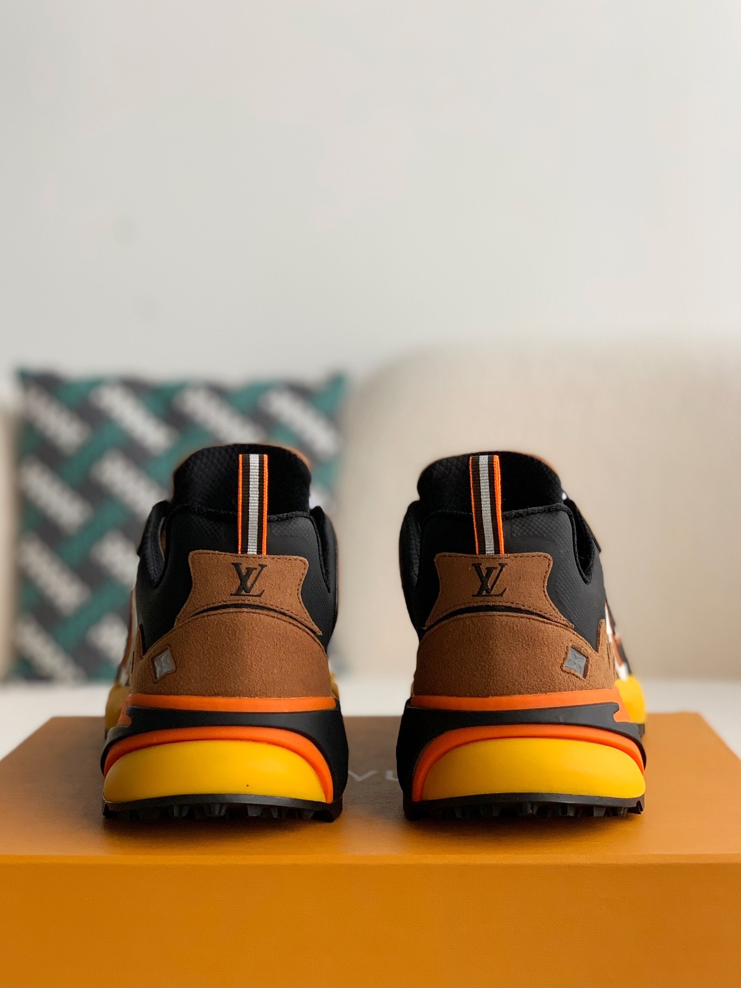 「#1094」Louis Vuitton Runner Tatic Sneakers - Image 3