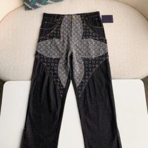 「#1102」Louis Vuitton costumes