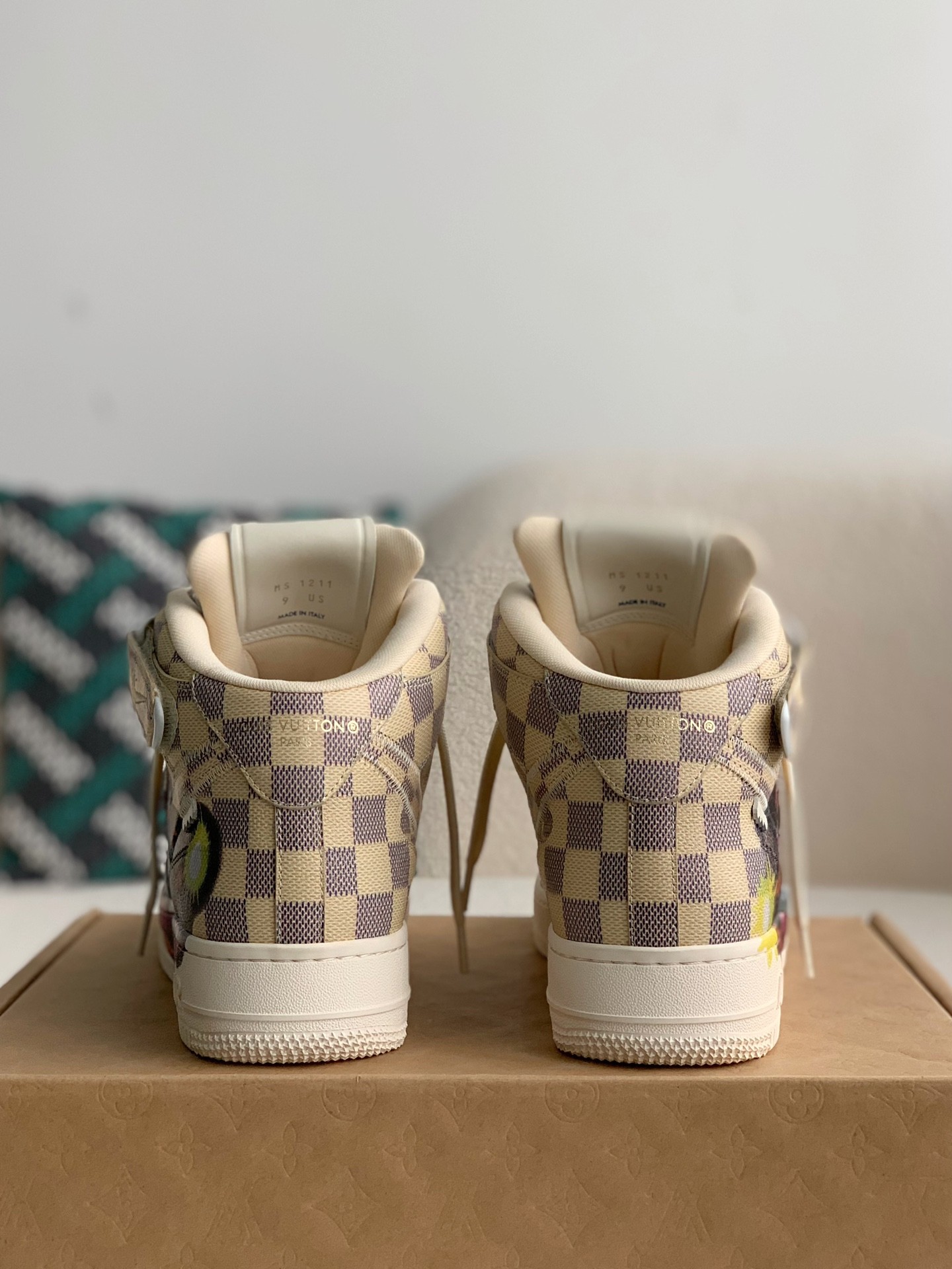 「#1115」LOUIS VUITTON X NIKE AIR FORCE 1 high Sneaker - Image 3