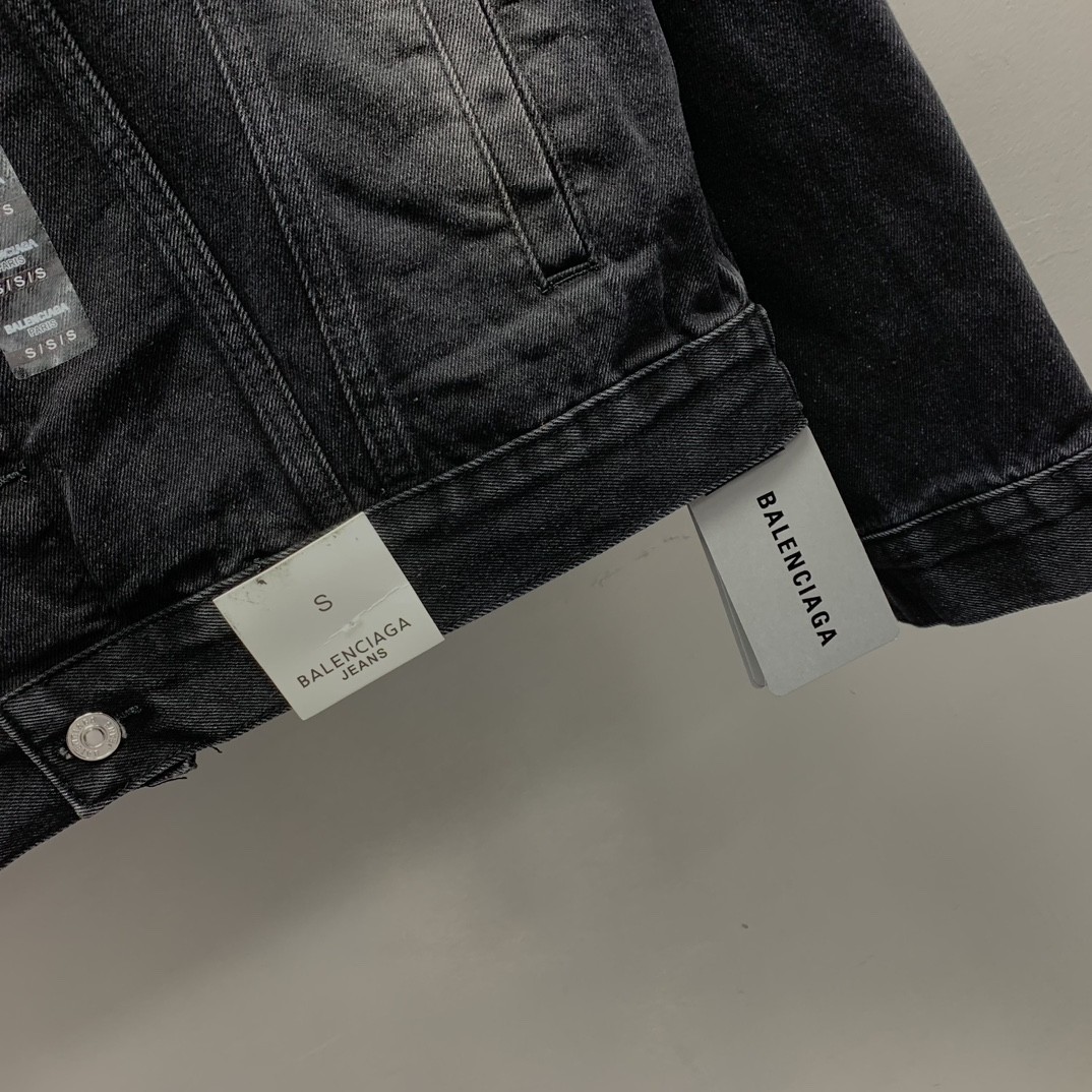 「#1210」Balenciaga size logo offset denim jacket - Image 5