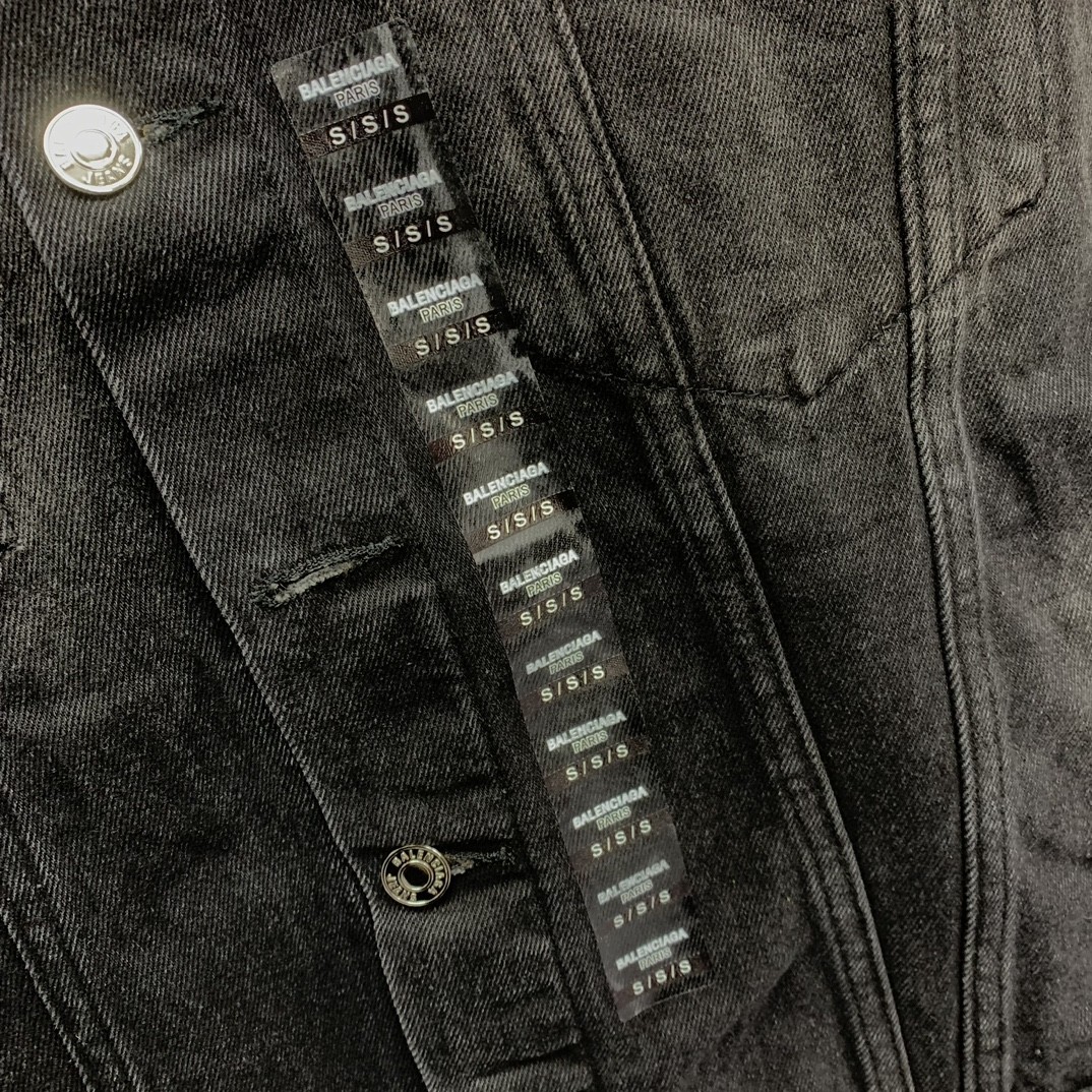 「#1210」Balenciaga size logo offset denim jacket - Image 4