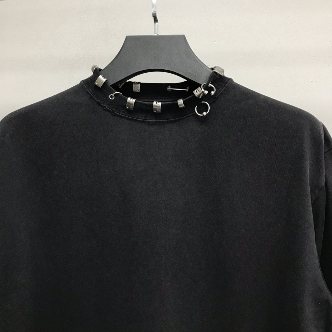 「#1241」Balenciaga neckline hardware perforated T-shirt - Image 2