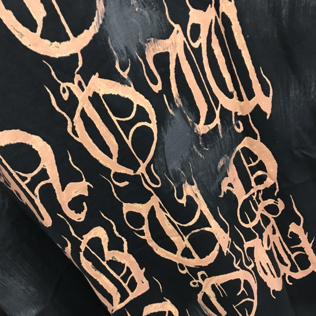 「#1358」Balenciaga Sanskrit lettering industrial paint T-shirt - Image 5