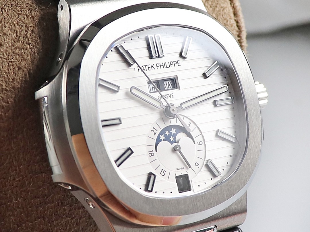 「#1394」PATEK PHILIPPE 5726 series watch - Image 4
