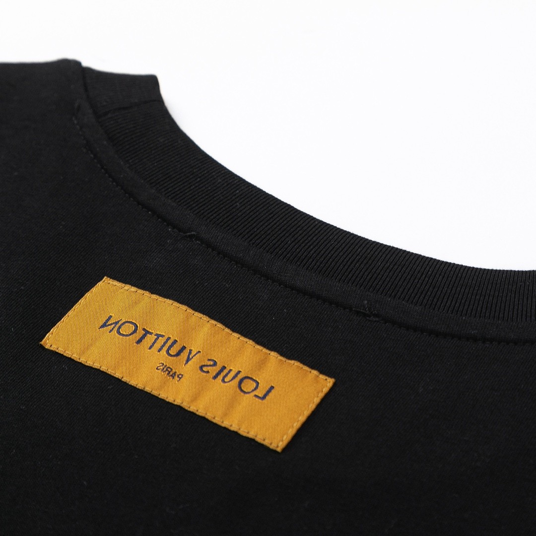 「#1421」Louis Vuitton Logo lettering T-shirt with 23SS neckline - Image 4