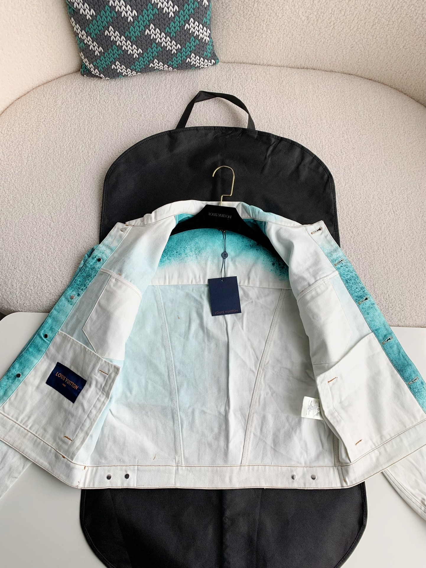 「#1554」Louis Vuitton Jackets - Image 4