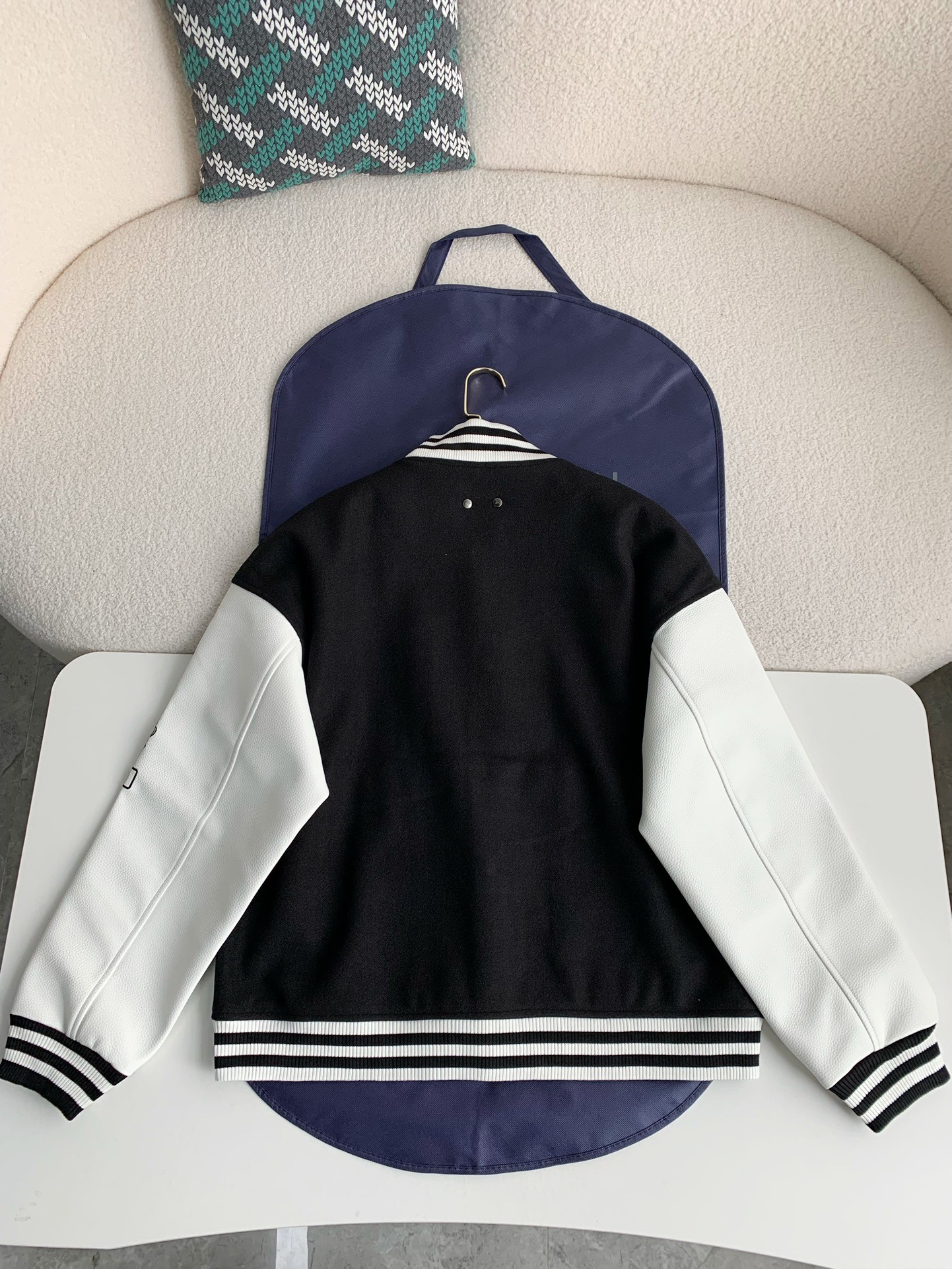 「#1559」Louis Vuitton Jackets - Image 3