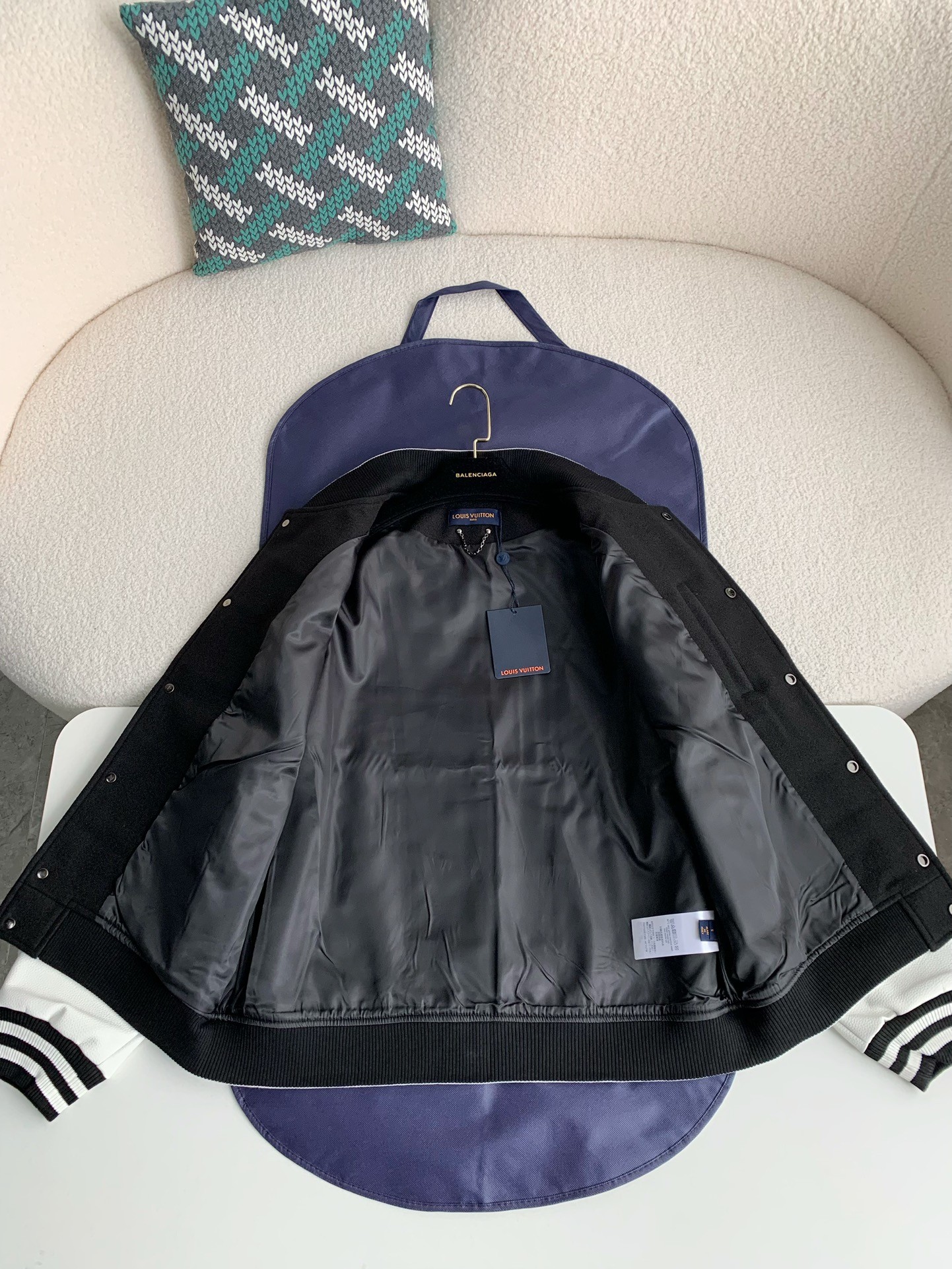 「#1559」Louis Vuitton Jackets - Image 4
