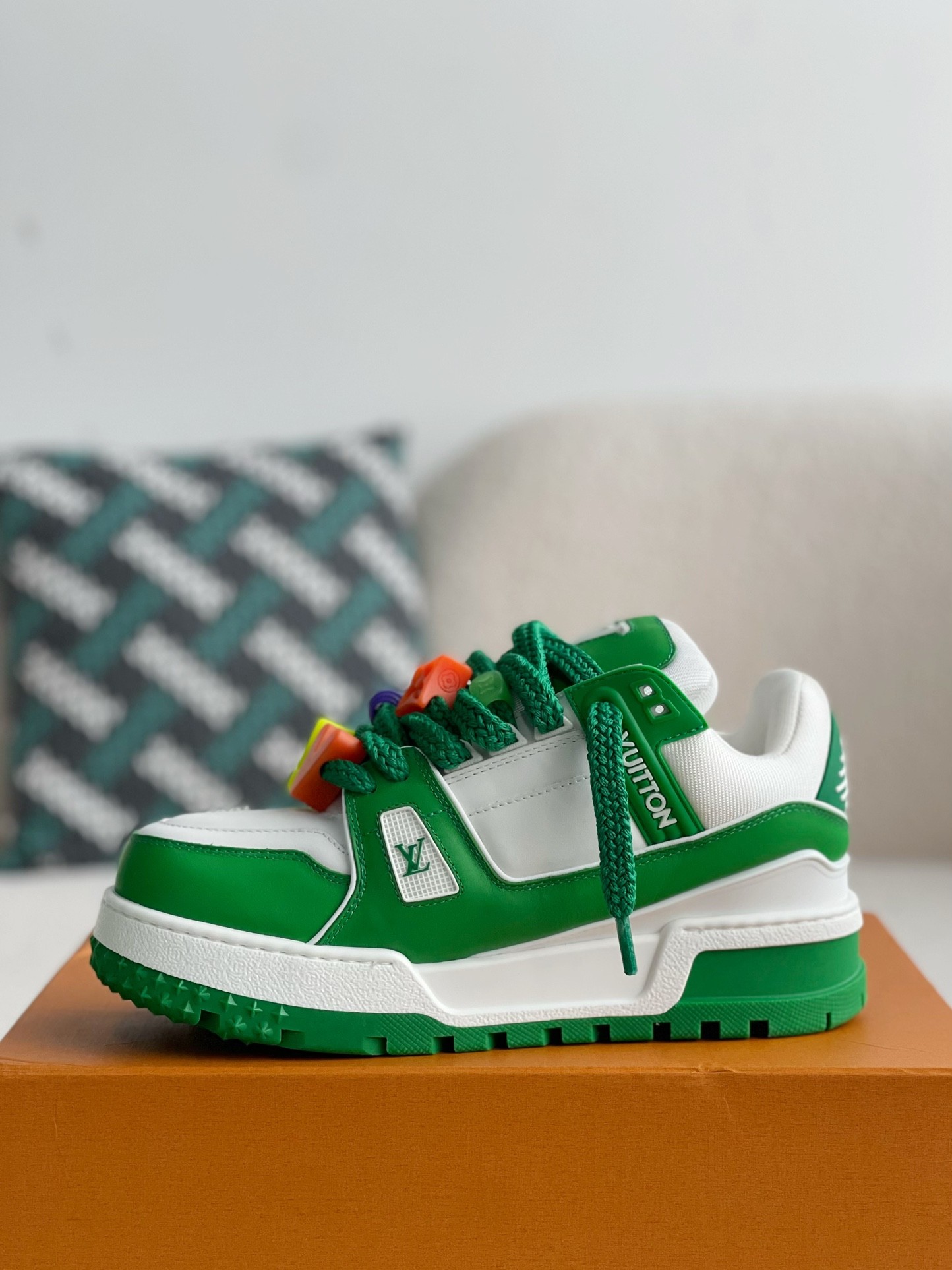 「#1562」LOUIS VUITTON TRAINER 2023Show style Sneakers - Image 4
