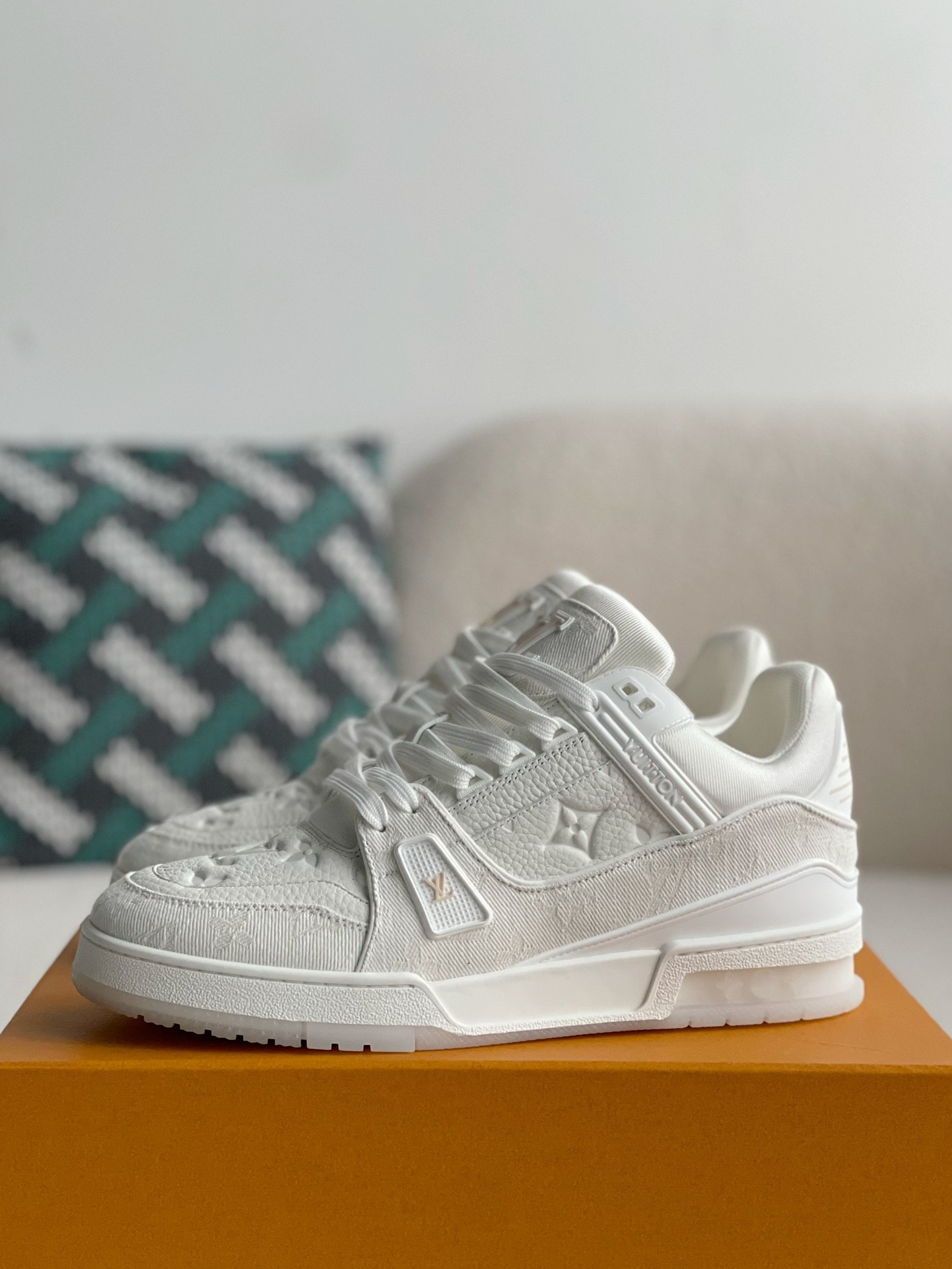 「#128」LOUIS VUITTON TRAINER 1A8FN8 Sneakers
