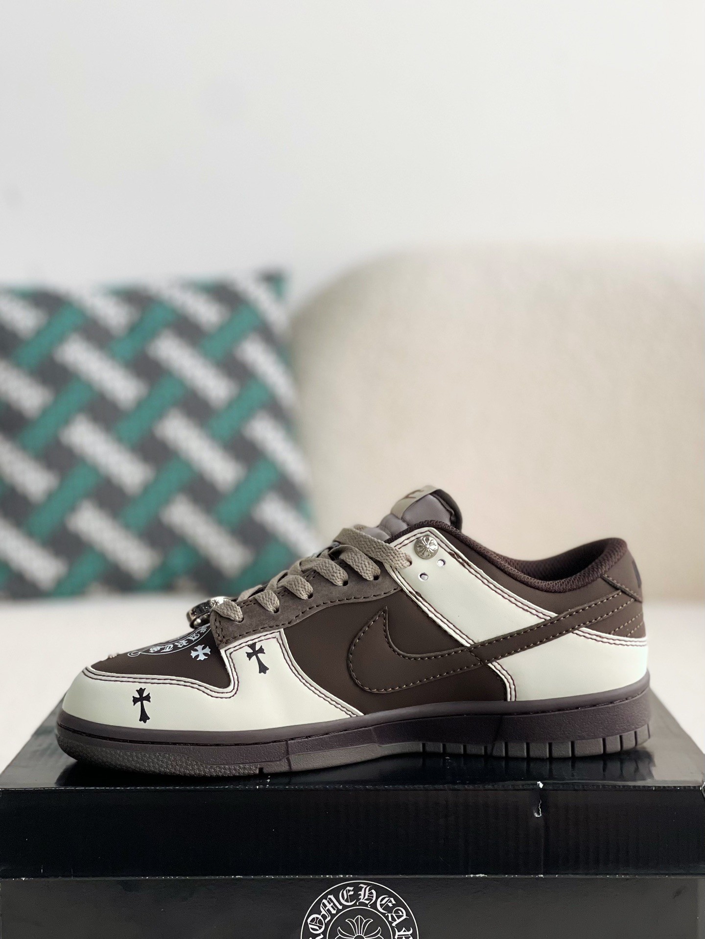 「#1641」Chrome Hearts x Nike Dunk Low Sneakers - Image 4