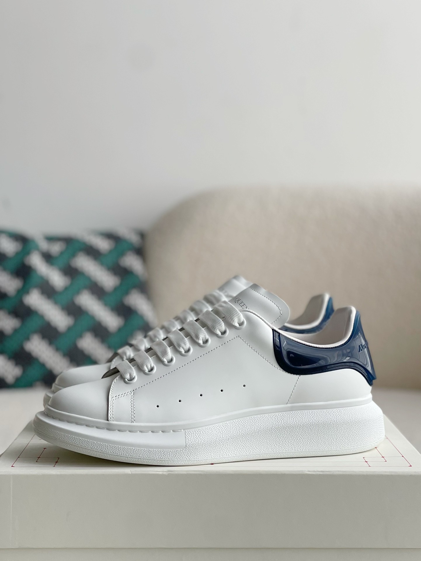 「#1645」Alexander McQueen MQ Jelly Dark Blue Tail Sneakers