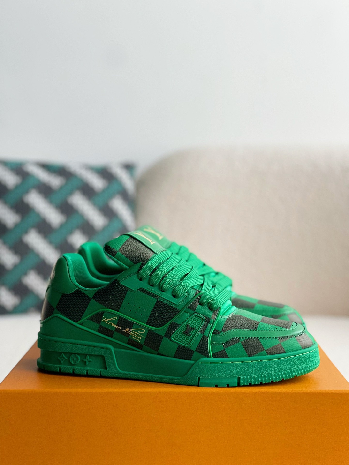 「#1663」LOUIS VUITTON TRAINER MAXI SNEAKERS - Image 2
