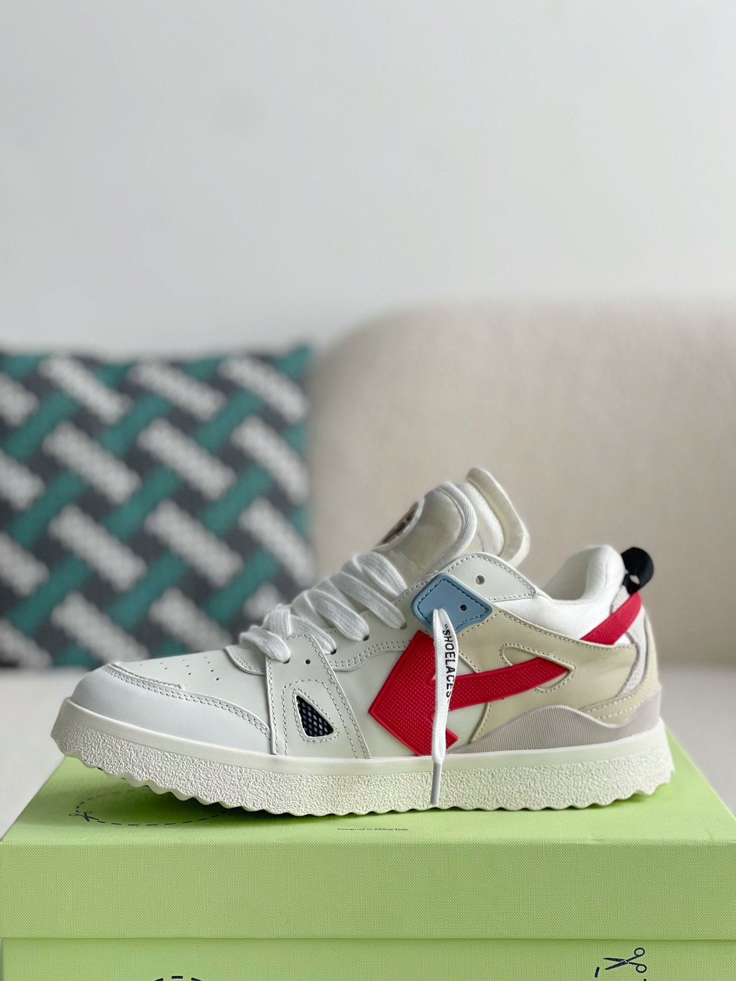 「#1752」Off-White Out-Off-Office Leather sneakers - Image 4