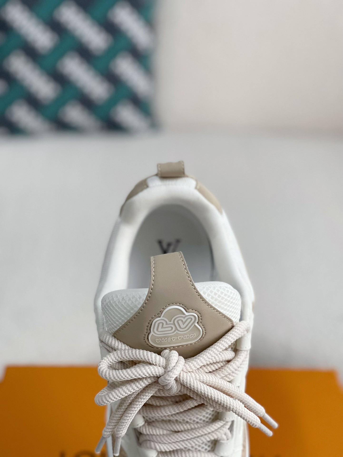 「#865」LOUIS VUITTON SKATE SNEAKERS - Image 9