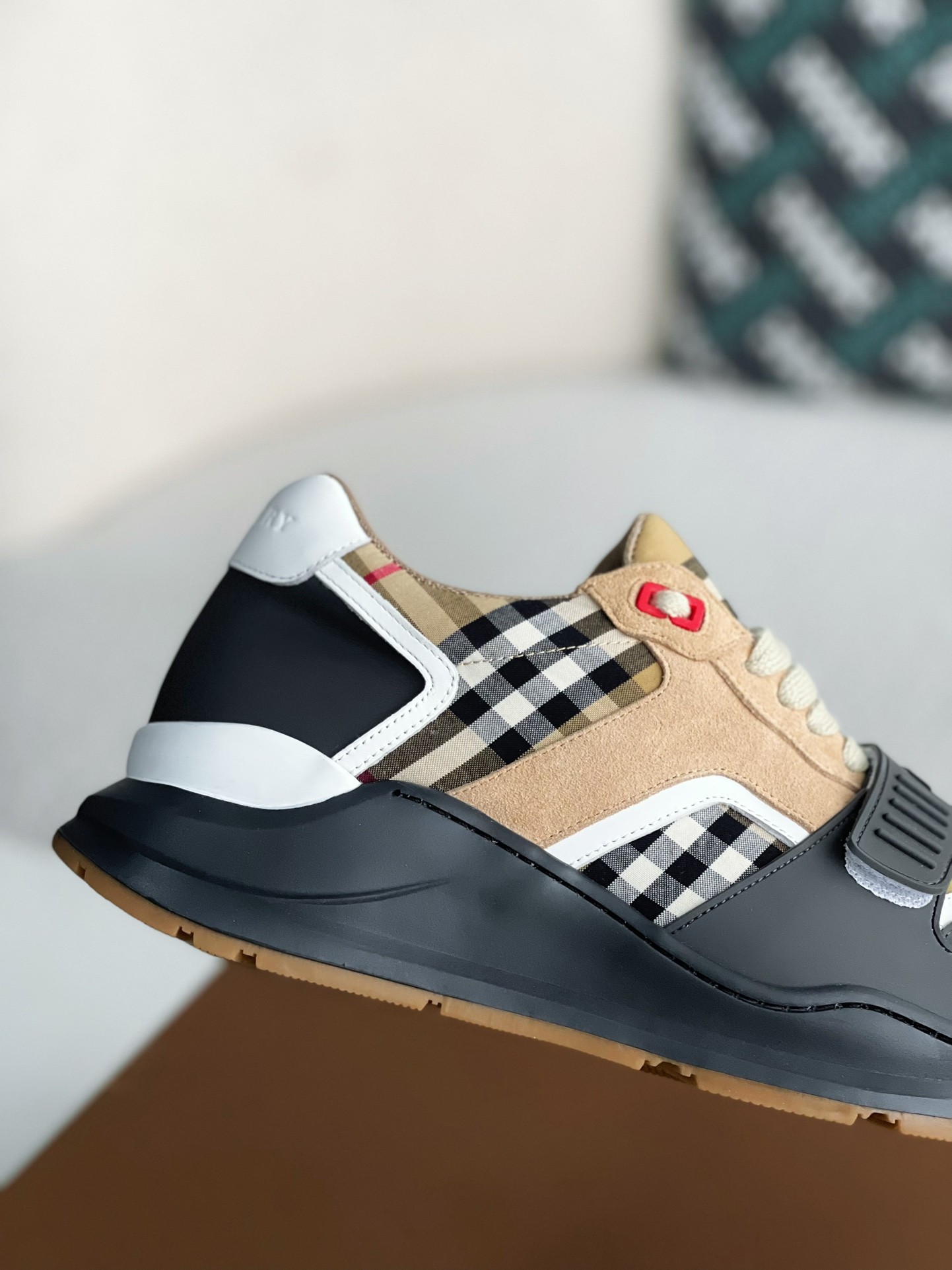 「#1976」Burberry Low cut casual sports shoes - Image 7