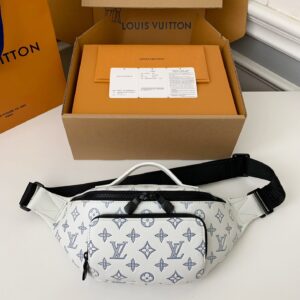 「#1990」New Louis Vuitton RUSH waist bag M25227 Size: 30*15*8cm