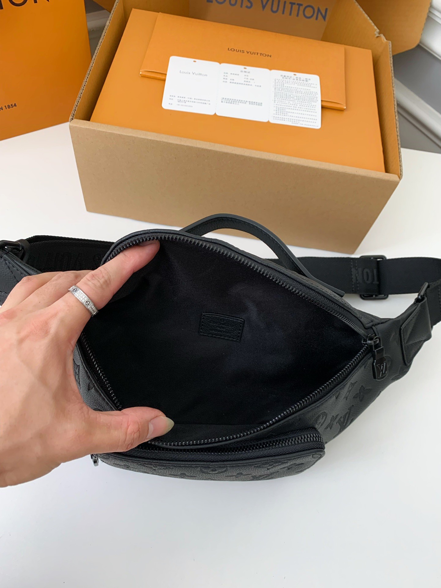 「#1991」New Louis Vuitton RUSH waist bag M47058 Size: 30*15*8cm - Image 9