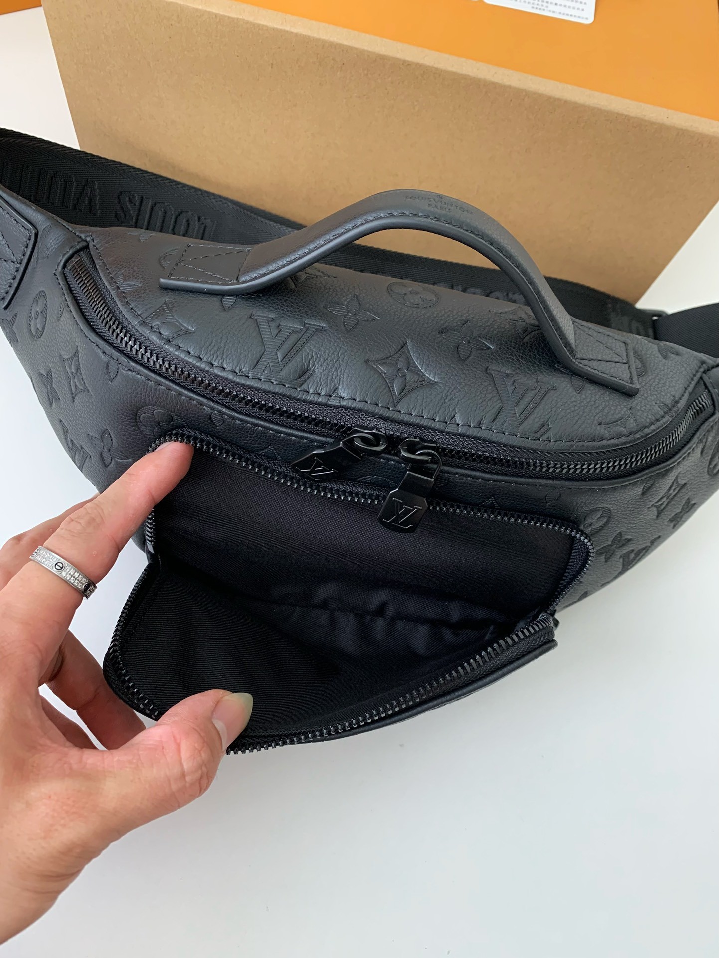 「#1991」New Louis Vuitton RUSH waist bag M47058 Size: 30*15*8cm - Image 8