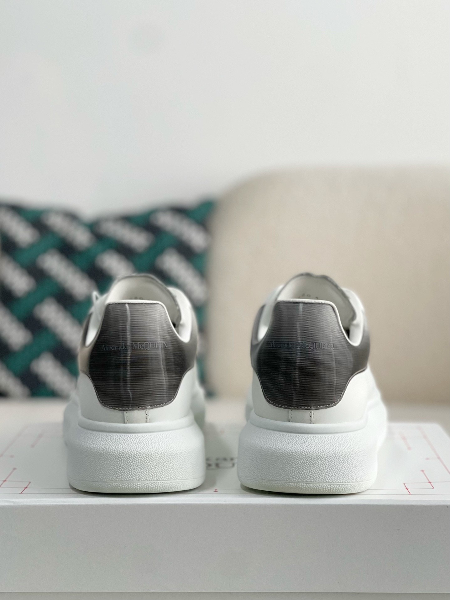 「#1997」Alexander McQueen MQ Jelly Dark Blue Tail Sneakers - Image 3