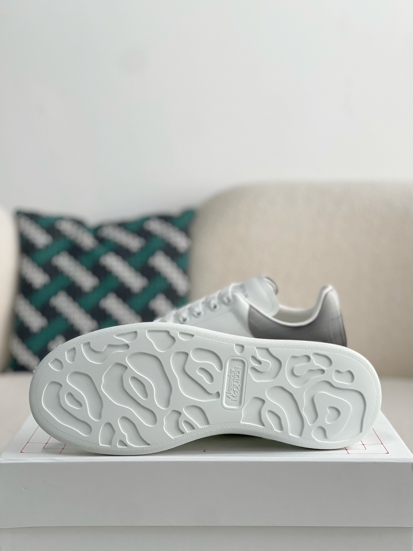 「#1997」Alexander McQueen MQ Jelly Dark Blue Tail Sneakers - Image 5