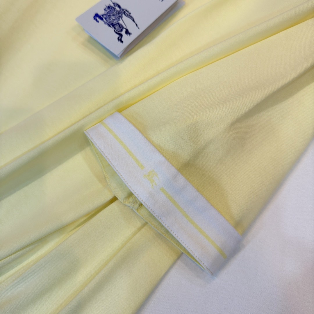 「#2006」Burberry 2024ss the latest white cloth cuffs stitching small war horse printed cotton t-shirt - Image 6