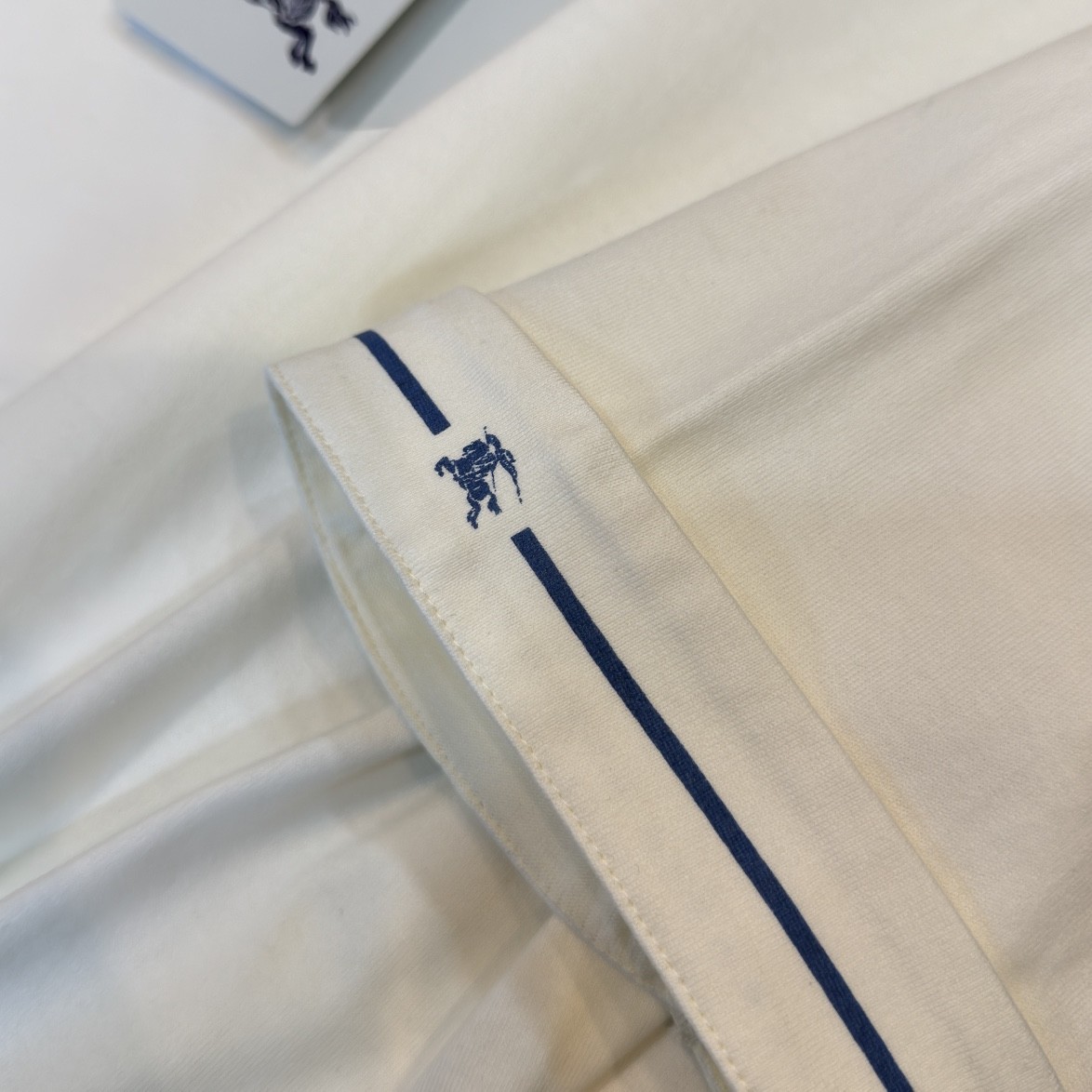「#2007」Burberry 2024ss the latest white cloth cuffs stitching small war horse printed cotton t-shirt - Image 7