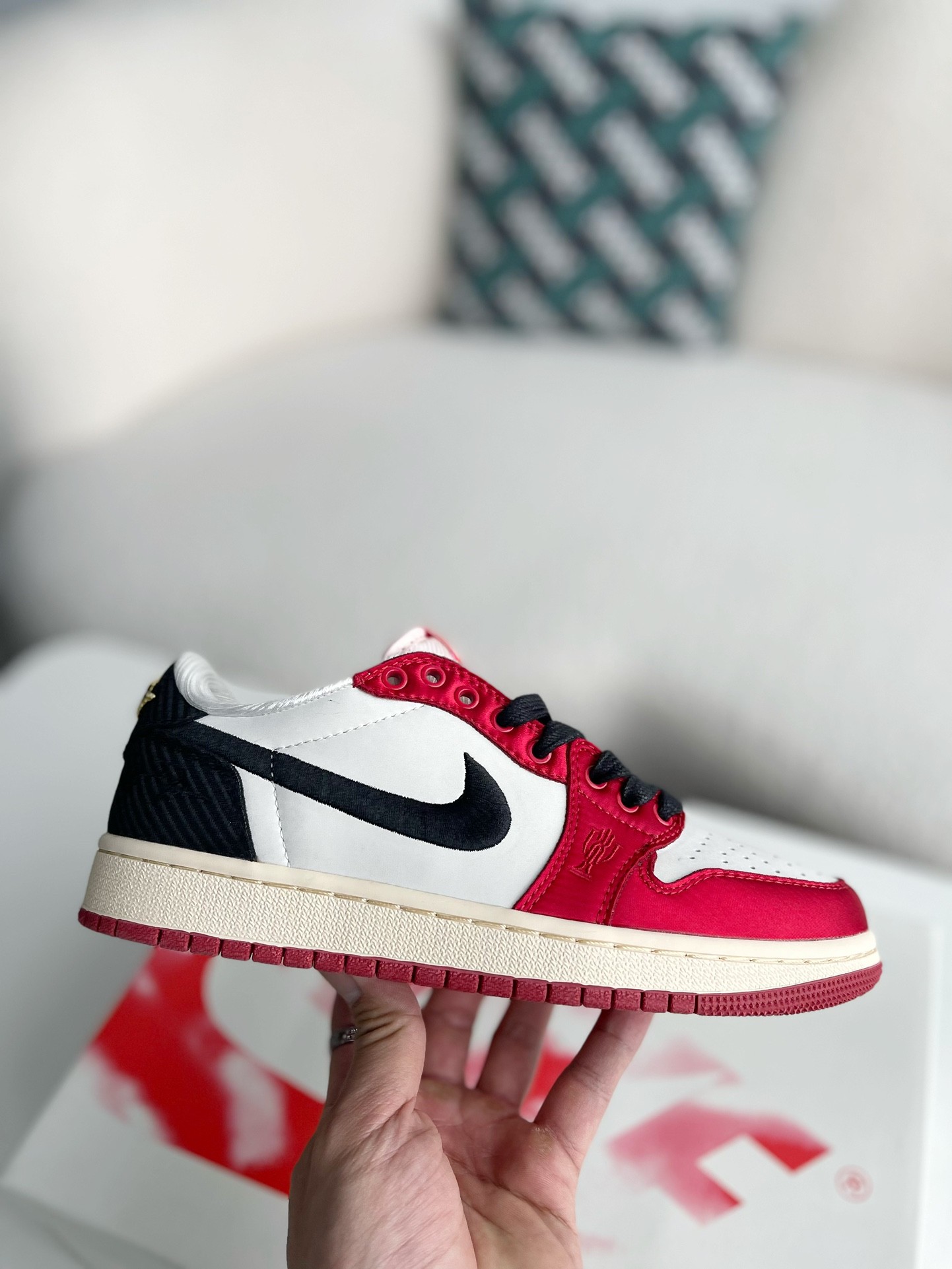 「#2077」Trophy Room x Jordan Air Jordan 1 Low Golf Sneakers - Image 6