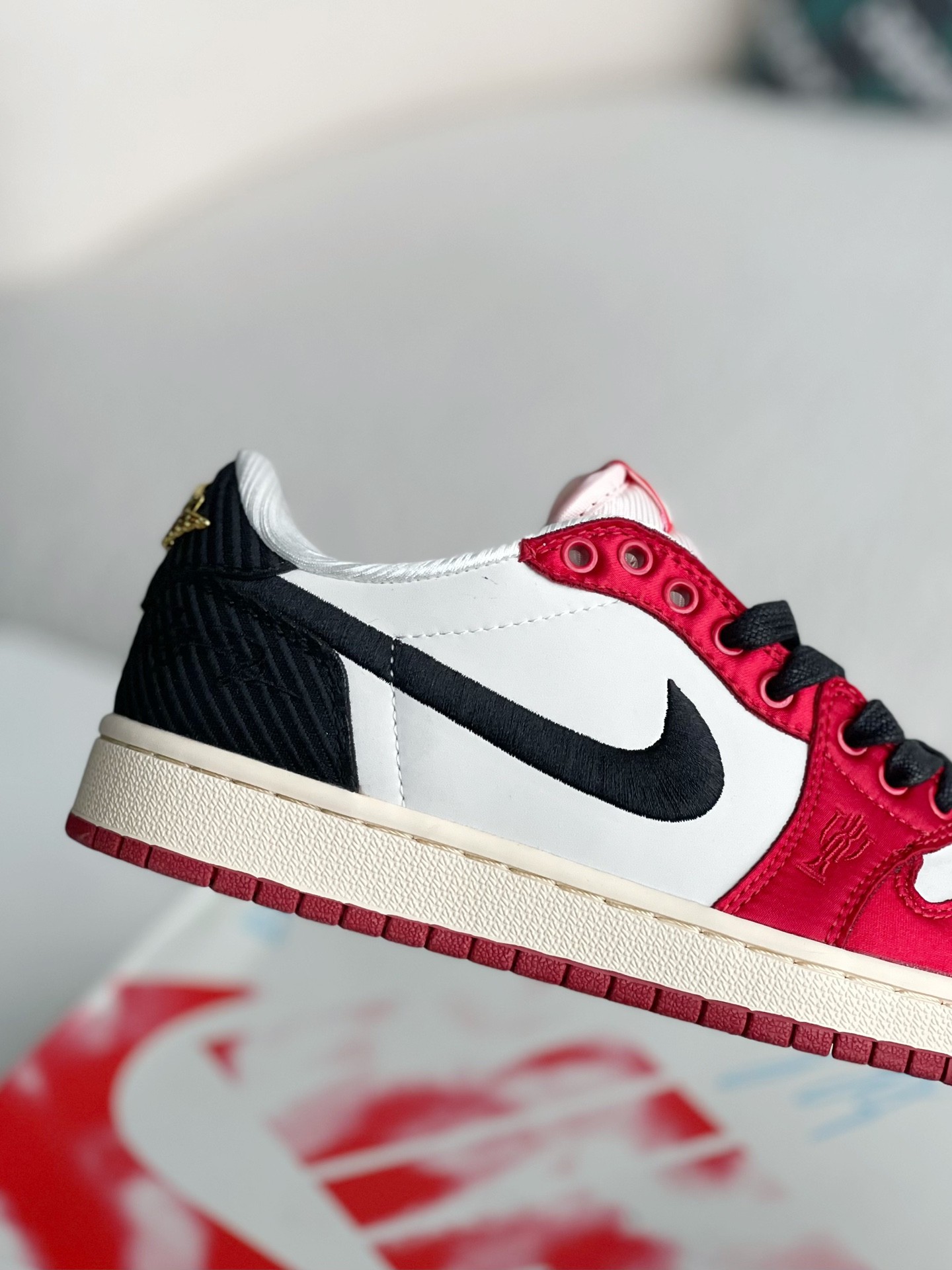 「#2077」Trophy Room x Jordan Air Jordan 1 Low Golf Sneakers - Image 7