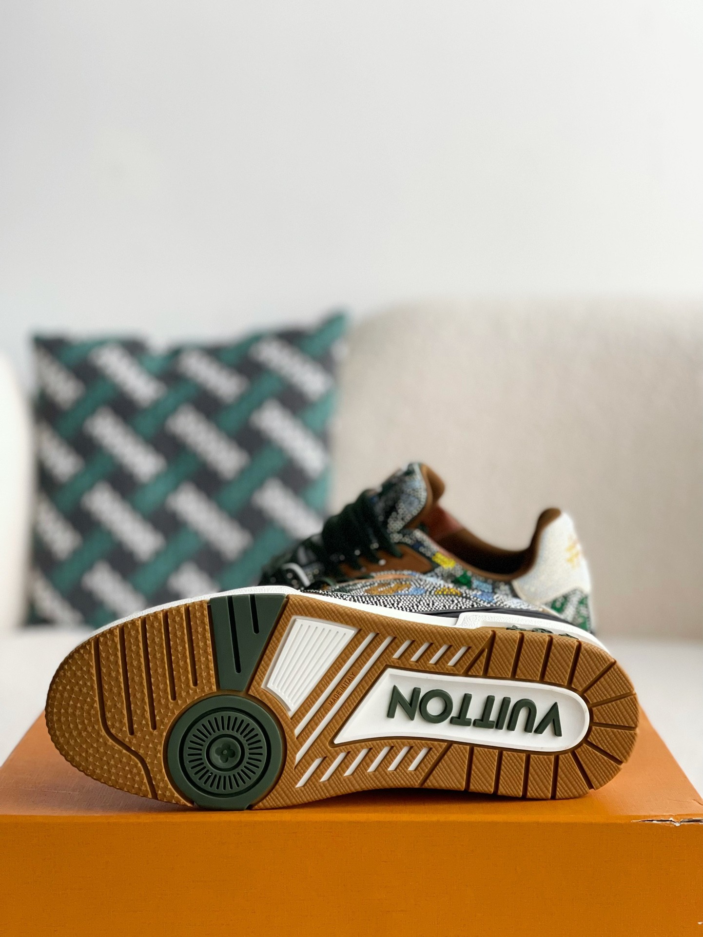 「#308」LOUIS VUITTON TRAINER Sneakers - Image 5