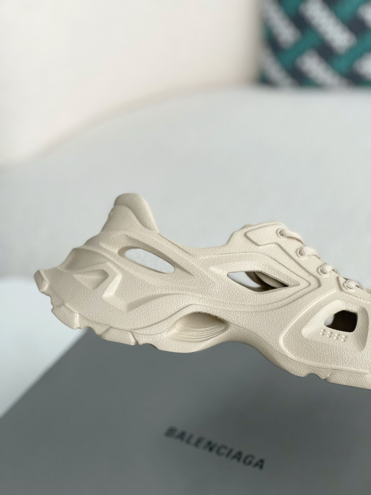 「#288」Balenciaga rubber sneakers - Image 7