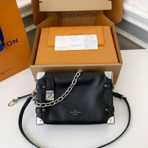 「#2206」Louis Vuitton New SIDE TRUNK full leather medium size handbag  M11350  Size：21*14*6cm