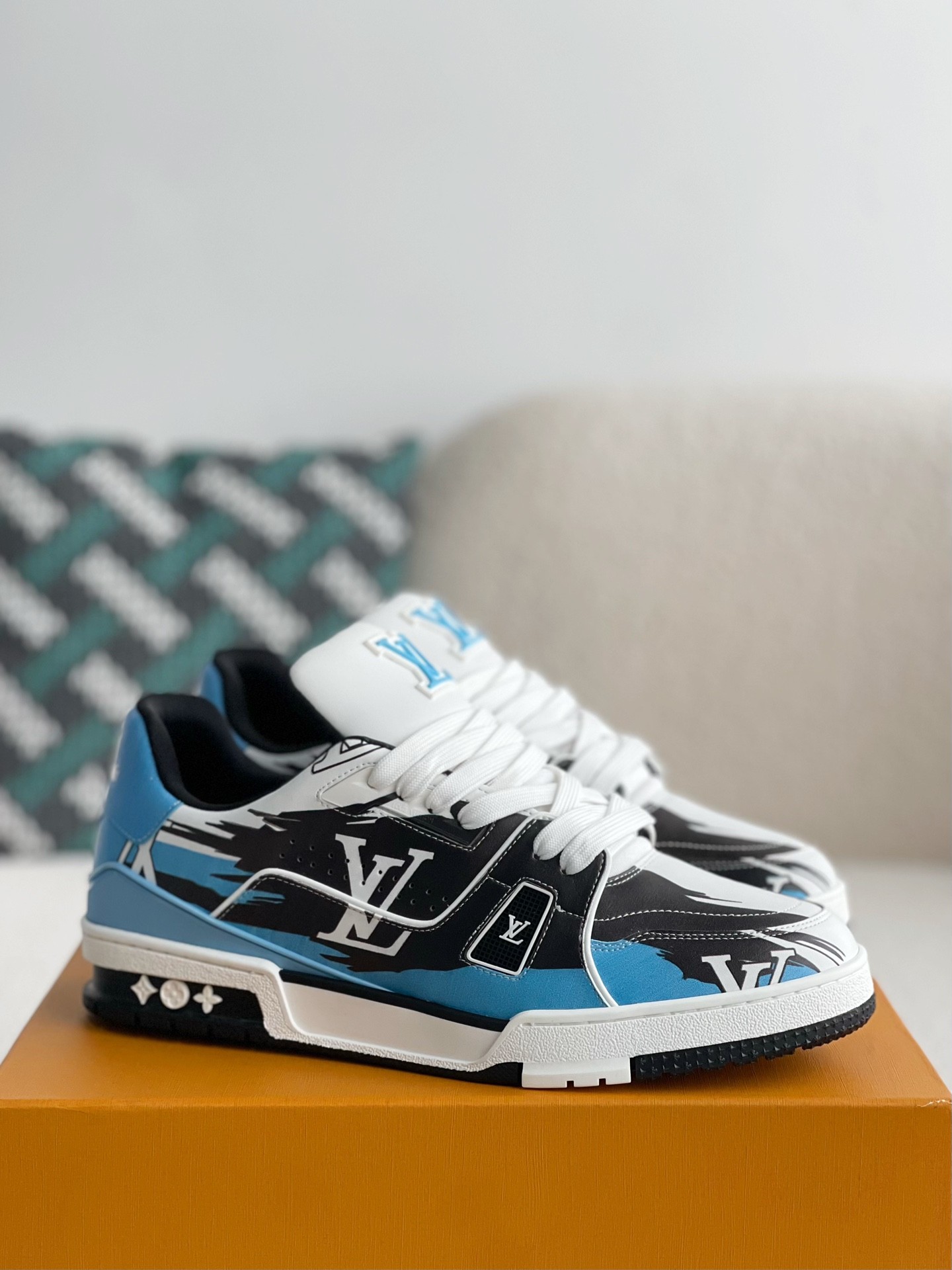 「#296」LOUIS VUITTON TRAINER 1A9IQ5 Sneakers - Image 2
