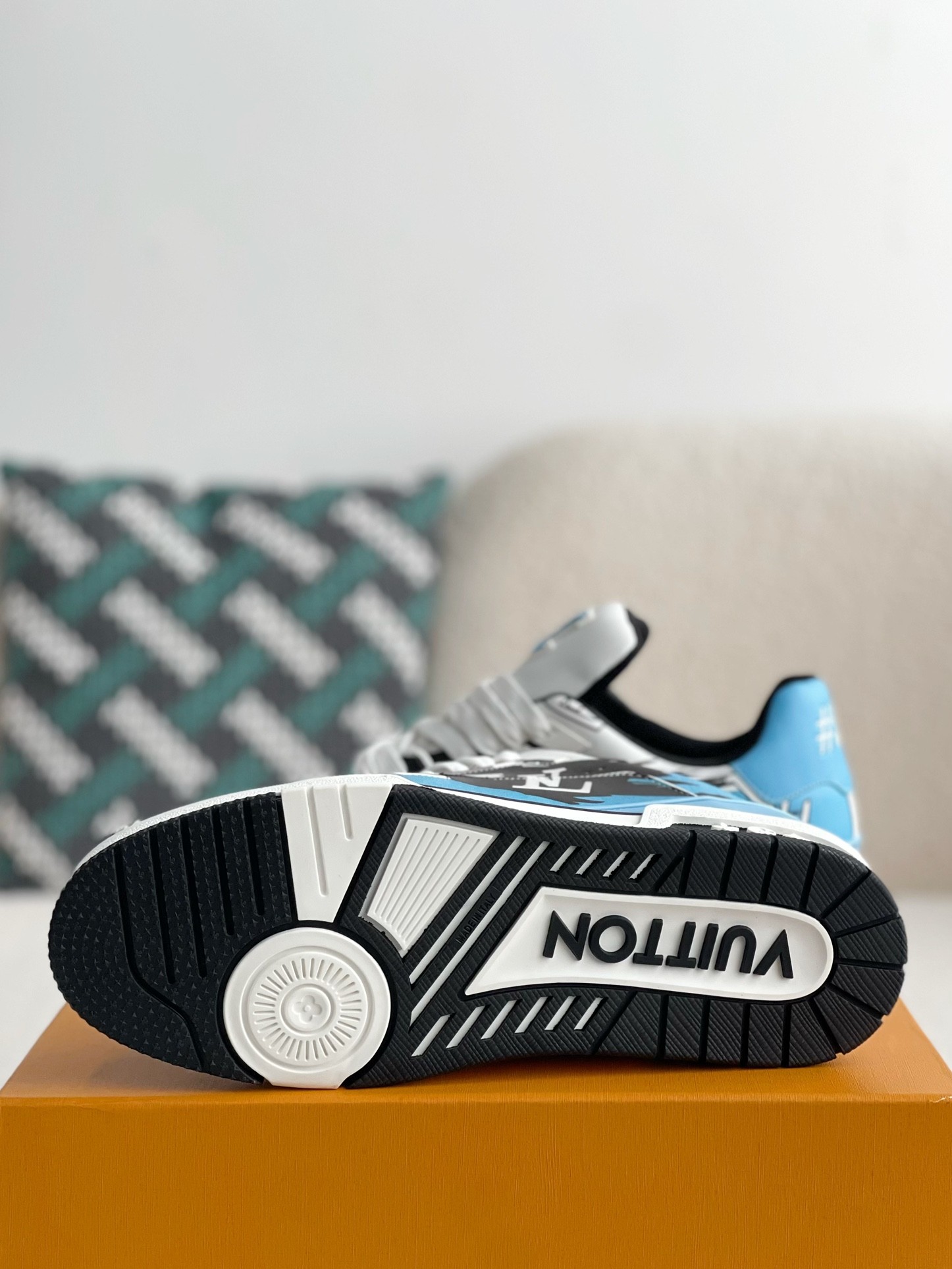 「#296」LOUIS VUITTON TRAINER 1A9IQ5 Sneakers - Image 5
