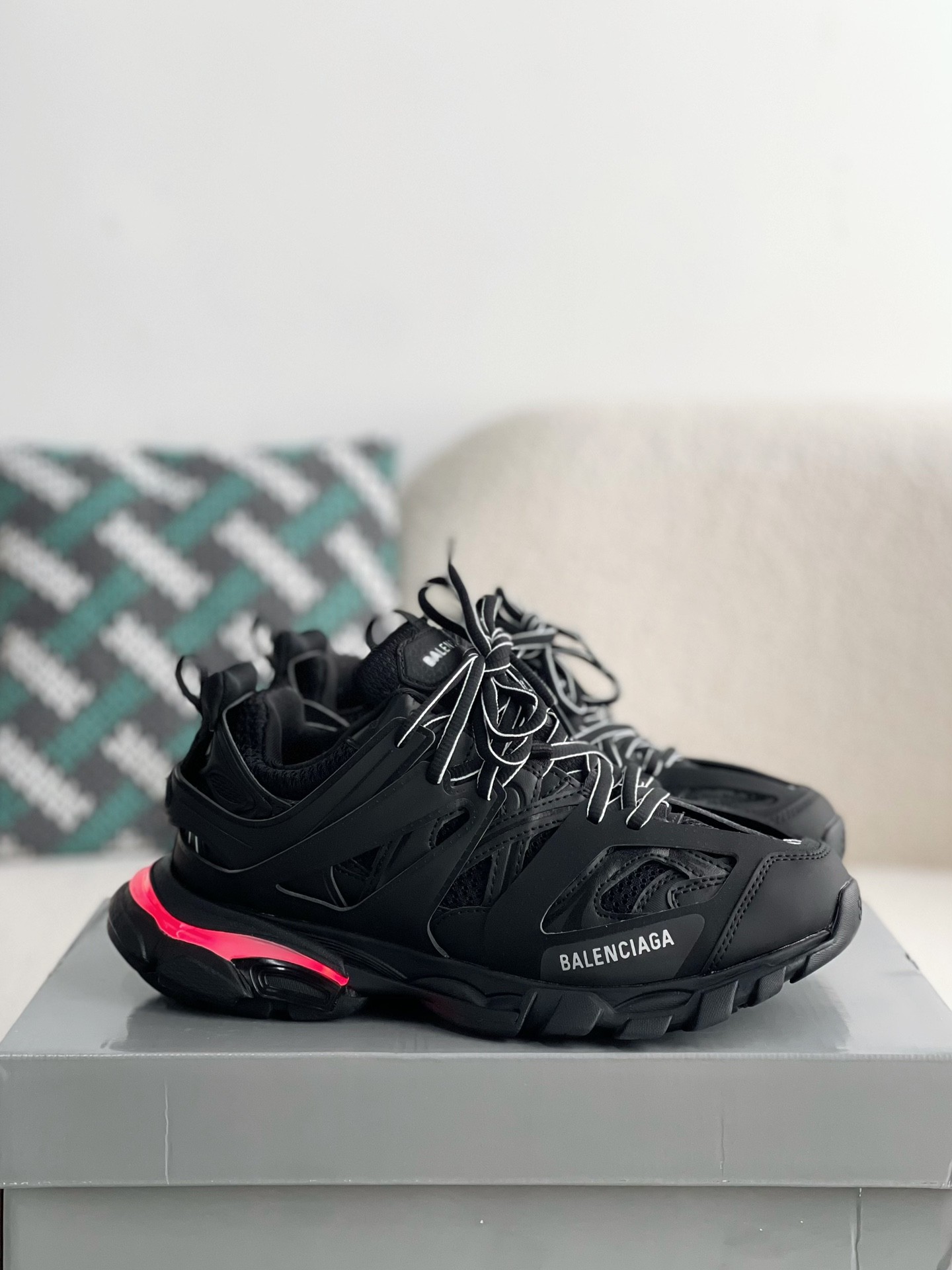 「#2284」Balenciaga Track 1.0 track led Trainers - Image 2