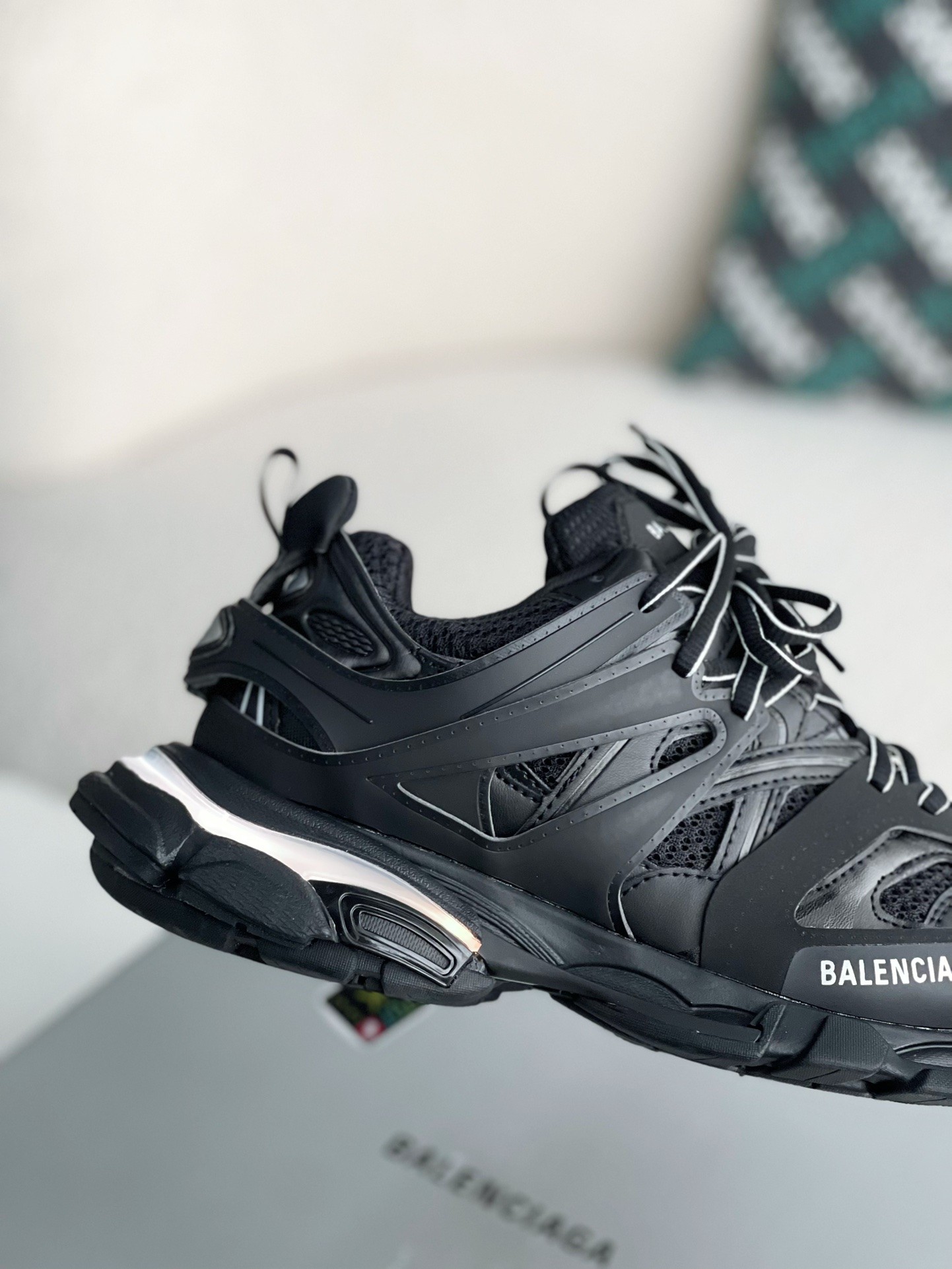 「#2284」Balenciaga Track 1.0 track led Trainers - Image 7