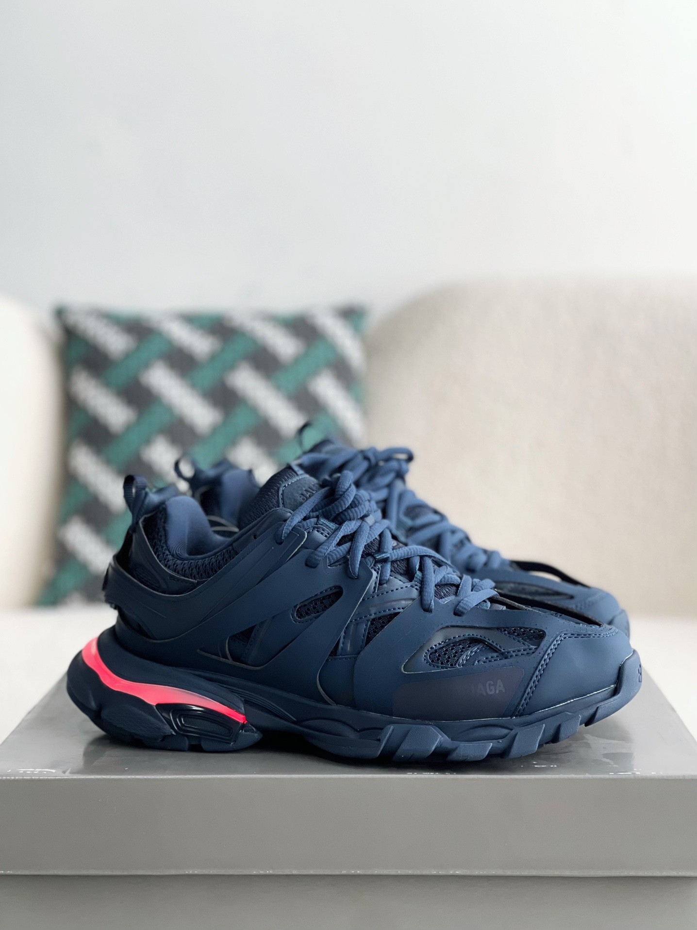 「#2348」Balenciaga Track 1.0 track led Trainers - Image 2
